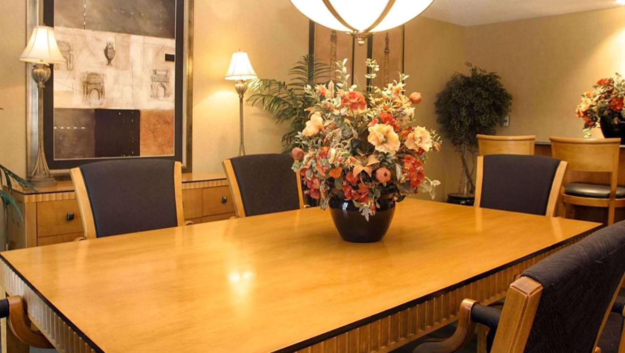 Magnuson Grand & Conference Center Somerset-Bridgewater Εξωτερικό φωτογραφία